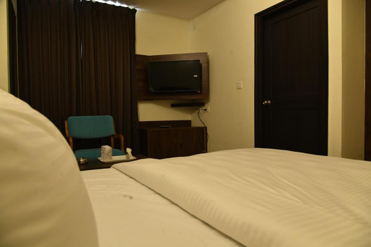 Advaitha Residency Ξενοδοχείο Mysore Εξωτερικό φωτογραφία