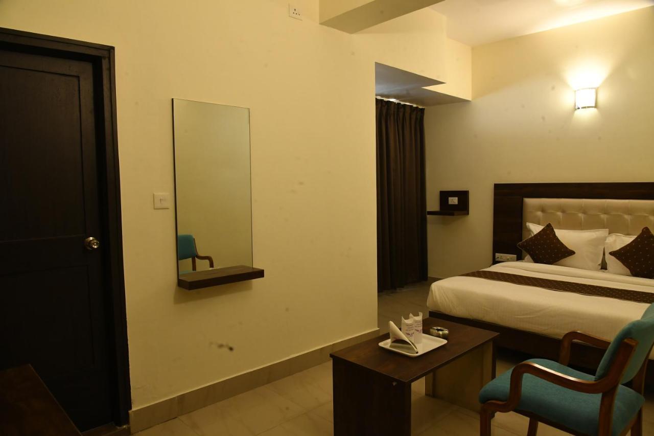 Advaitha Residency Ξενοδοχείο Mysore Εξωτερικό φωτογραφία