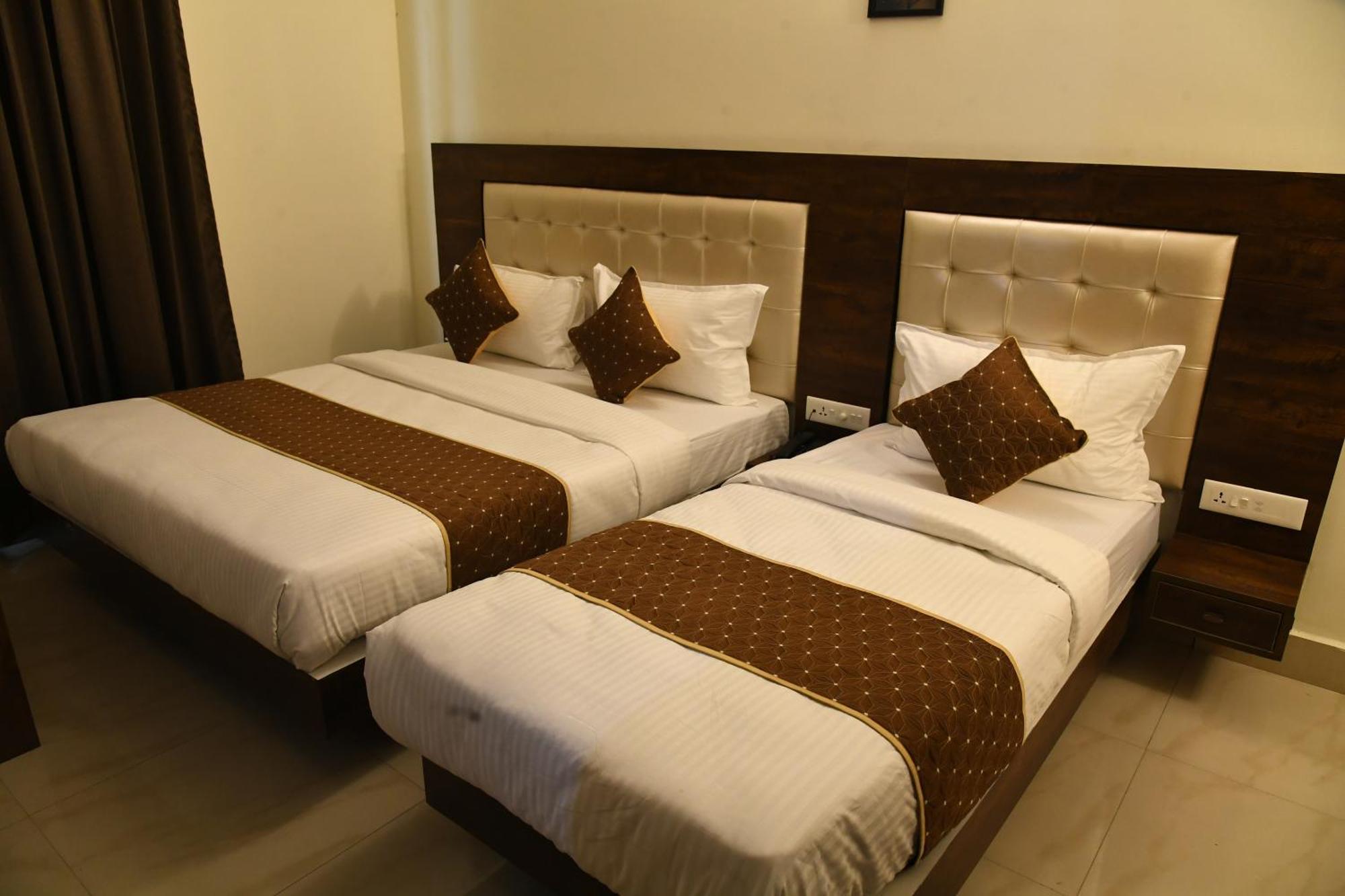 Advaitha Residency Ξενοδοχείο Mysore Εξωτερικό φωτογραφία