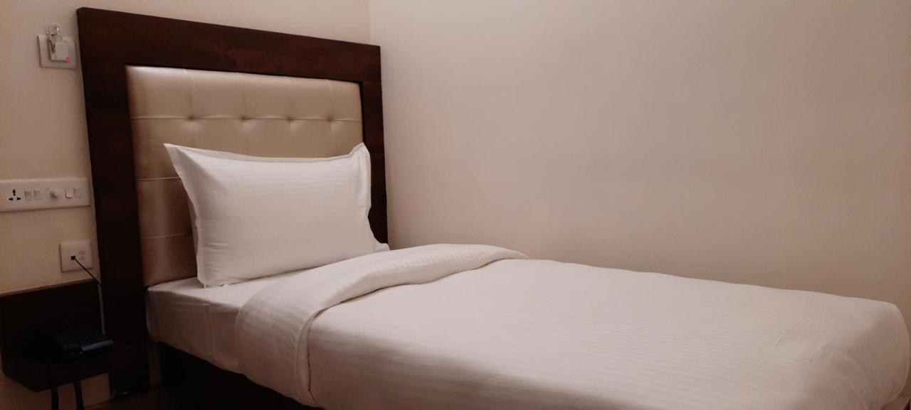 Advaitha Residency Ξενοδοχείο Mysore Εξωτερικό φωτογραφία
